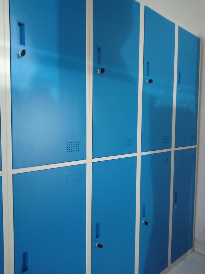Reddoorz Hostel @ Feliz Noche Cengkareng Jacarta Exterior foto